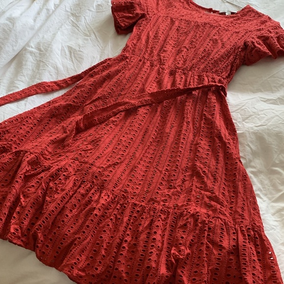 Amour Vert Red Belted Dress - Picture 4 of 7